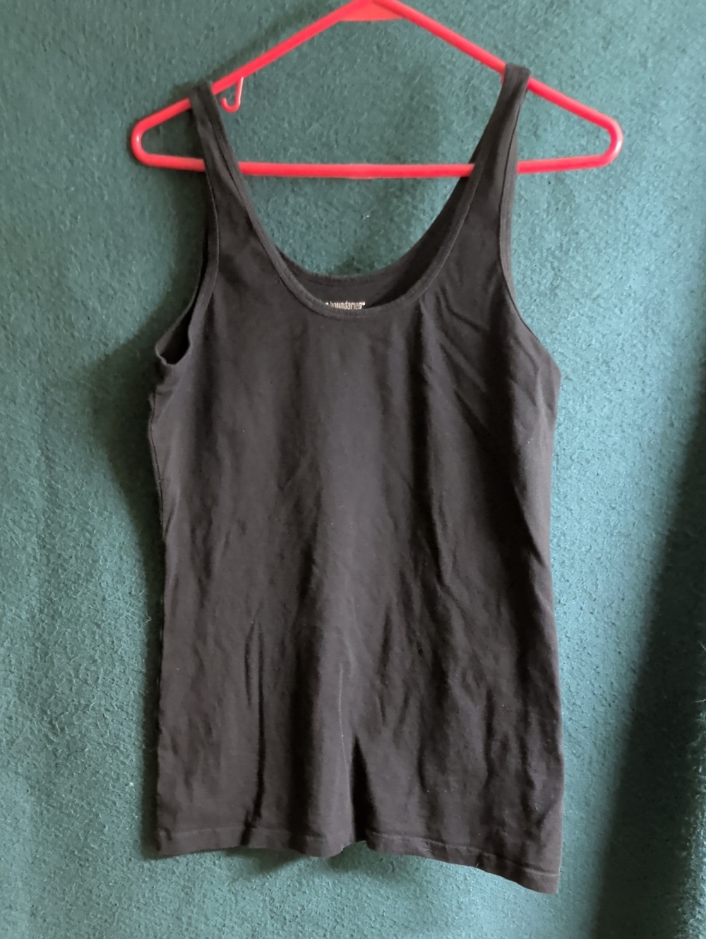 No Boundaries Black Scoop Neck Tank Top